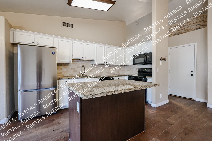 Building Photo - 2292 E Remington Pl