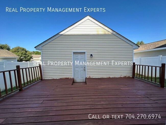 Building Photo - 12347 Walden Lea Dr