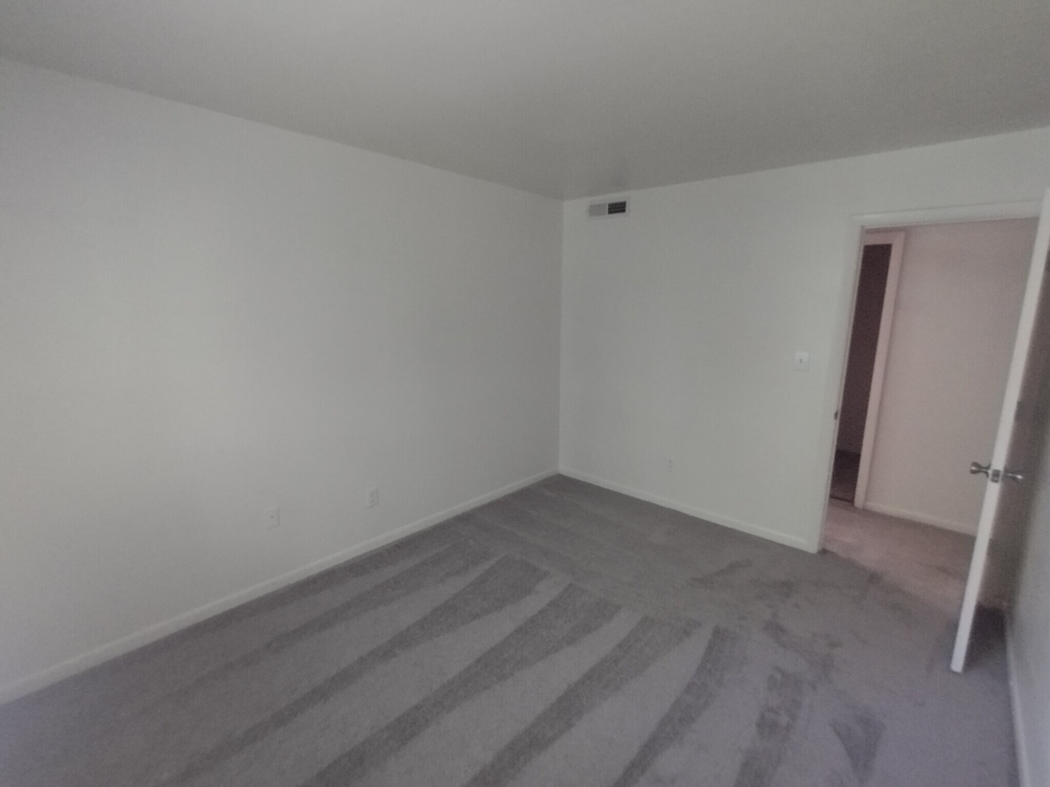 Building Photo - 600 Reusens Rd