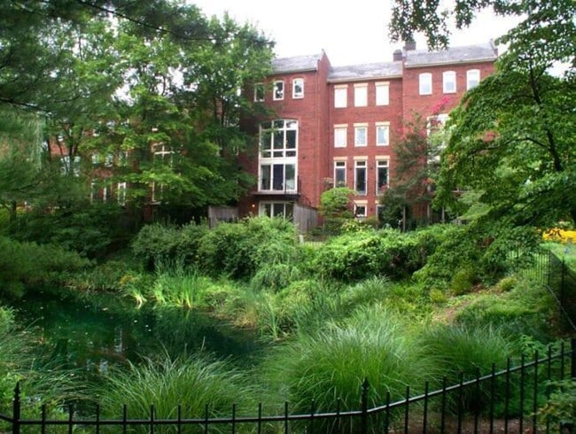 Building Photo - Beautiful Home in the Coveted Gated Community of Hillandale