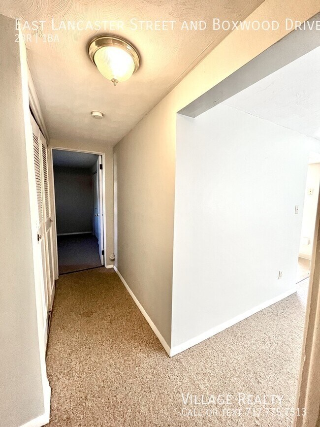 Building Photo - 308 E Lancaster St