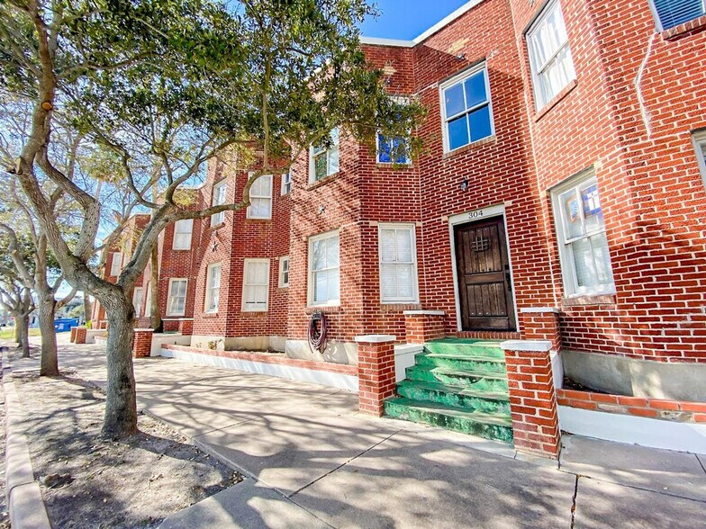 Building Photo - 306 Power St