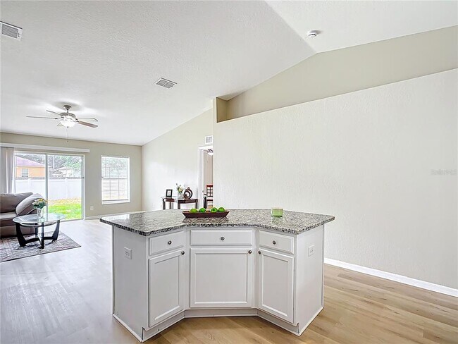 Building Photo - 1639 Saddlehorn Dr