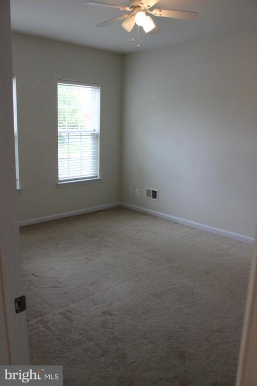 Building Photo - 43579 Wheat Berry Terrace