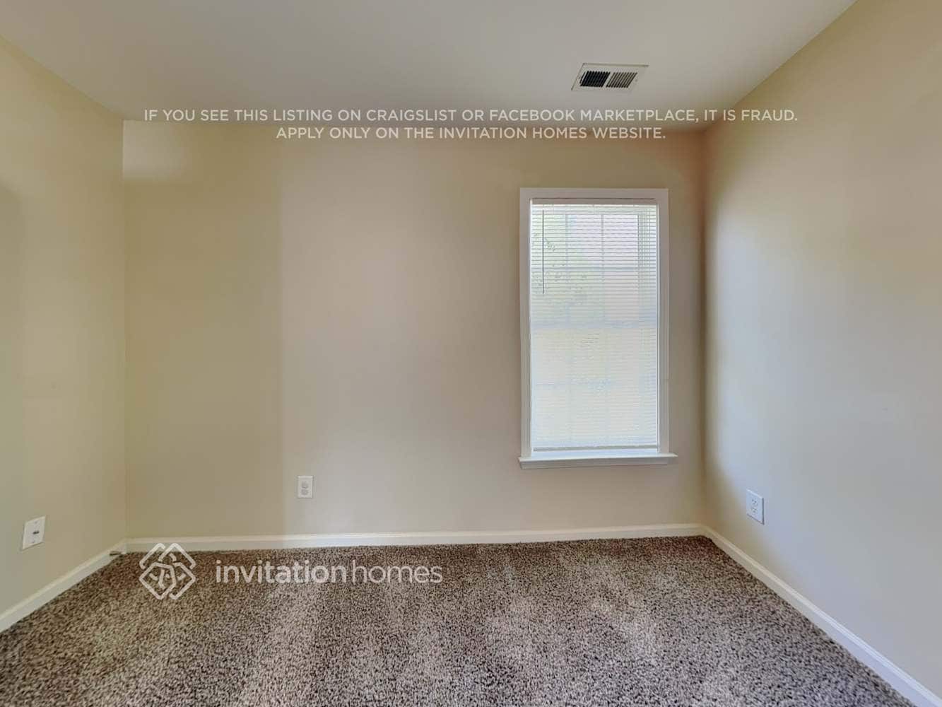 Building Photo - 5304 Granada Hills Dr