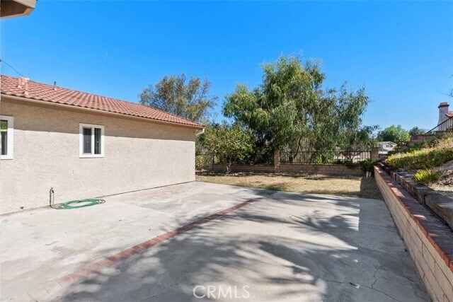 Building Photo - 474 Armitos Pl