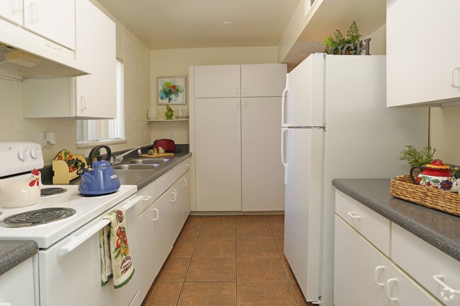 Interior Photo - Copper Creek