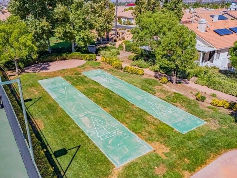 Building Photo - 26805 China Dr