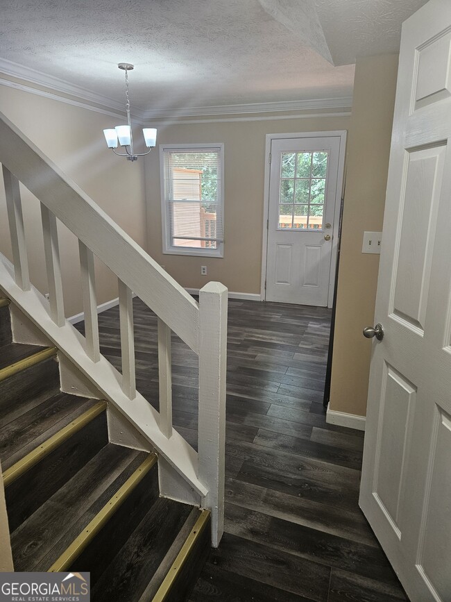 Building Photo - 3195 Highpoint Ct