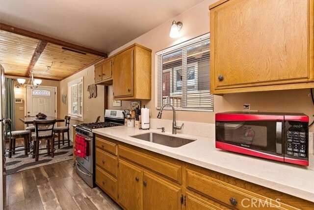 Building Photo - 861 Kern Ave