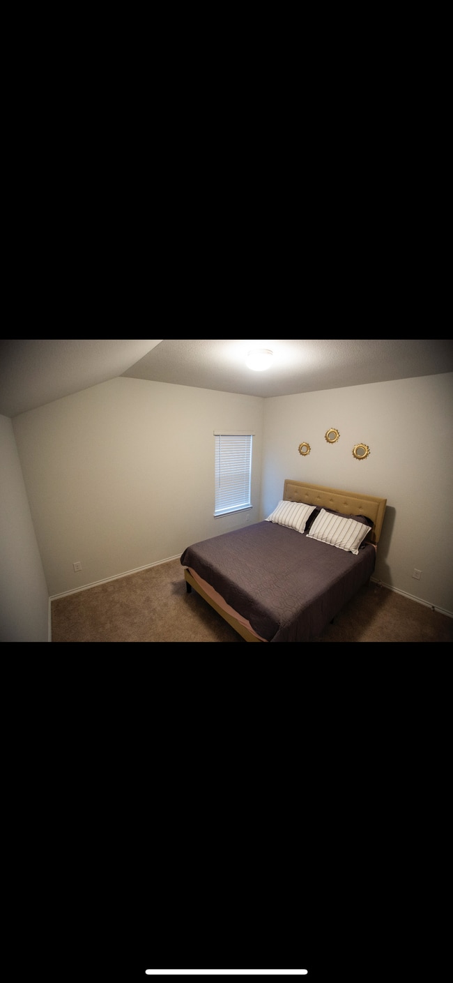 Building Photo - 2824 Journey Ln