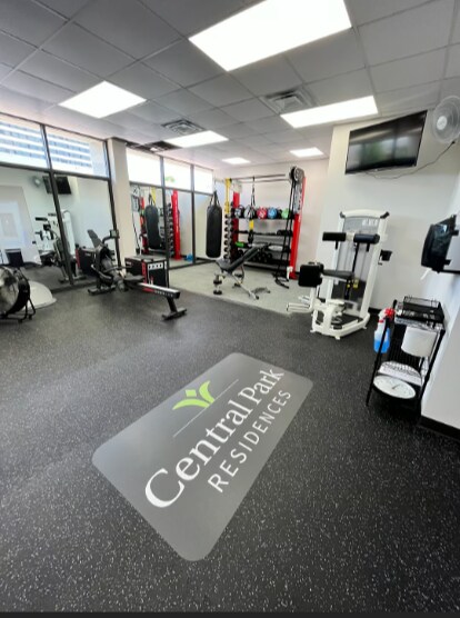 Building Photo - 410 W 7th St #1521