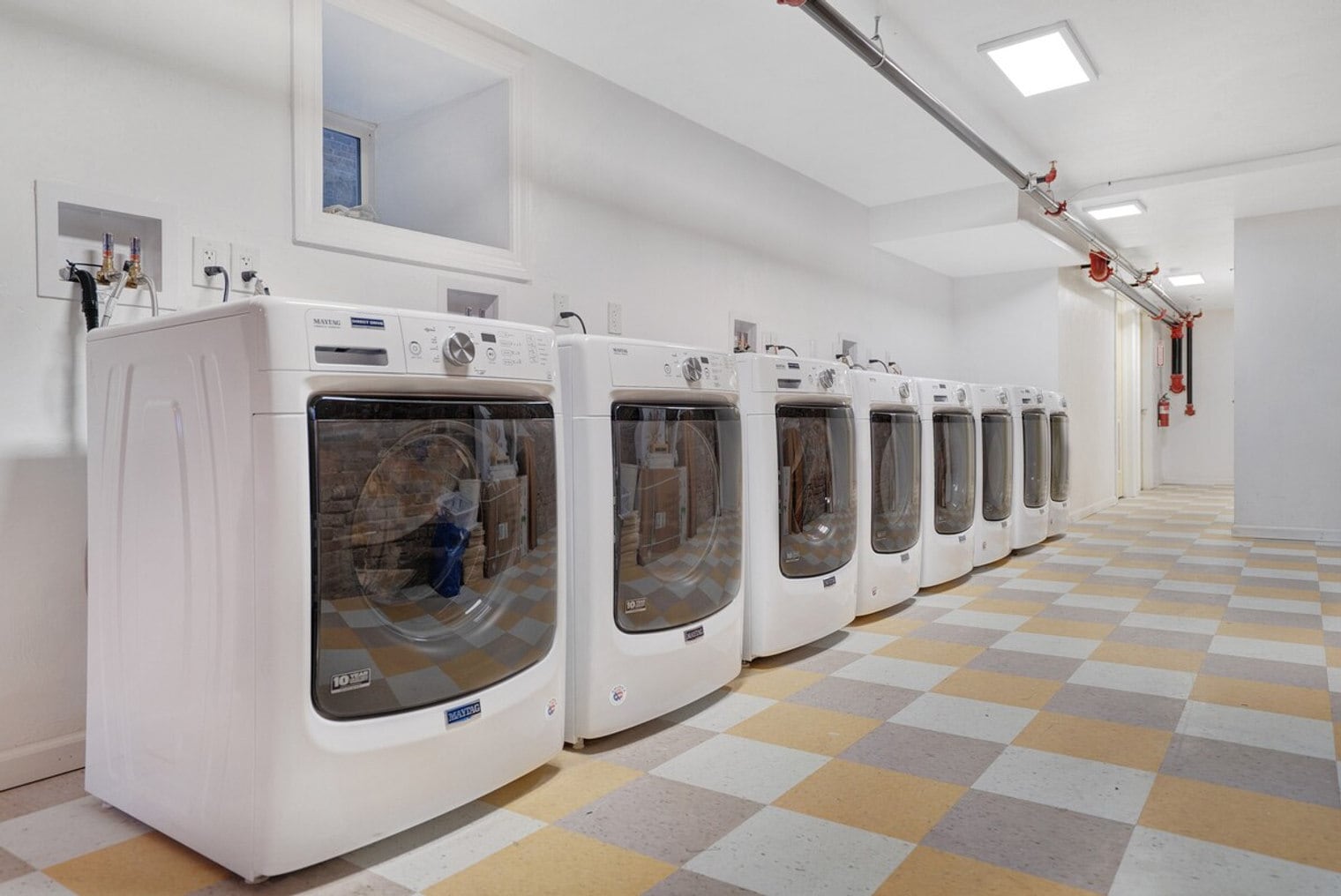 Building Photo - 39 Geneva St