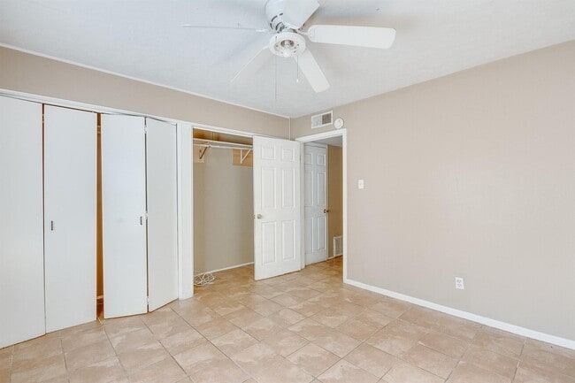 Building Photo - 2689 Gessner Rd