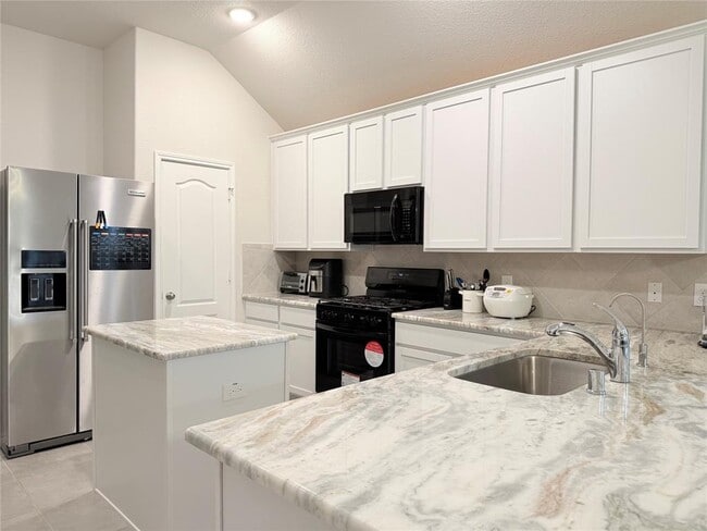 Building Photo - 15334 Caravel Bay Ct