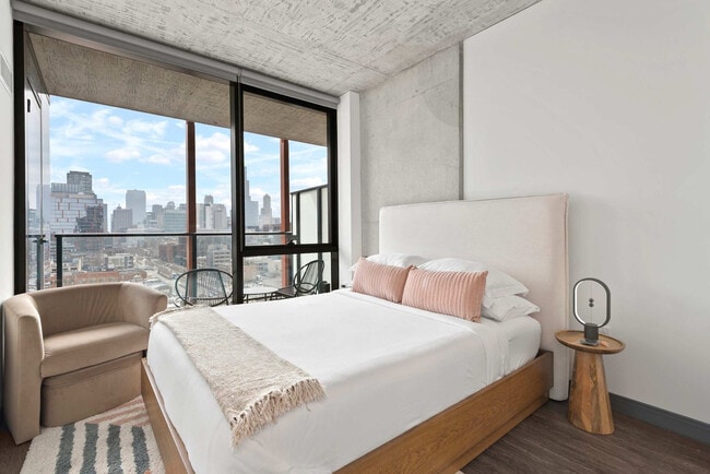 Building Photo - 1314 W Randolph St