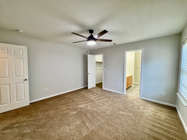 Building Photo - 612 Oak Grove Rd