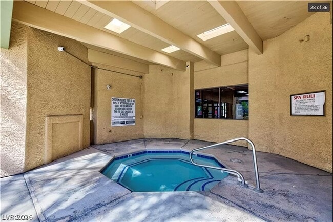 Building Photo - 5150 S Jones Blvd