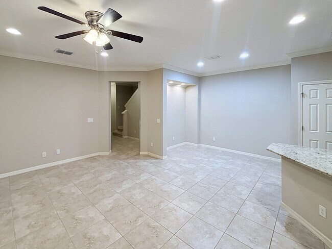 Building Photo - 1077 Amber Leaf Trl