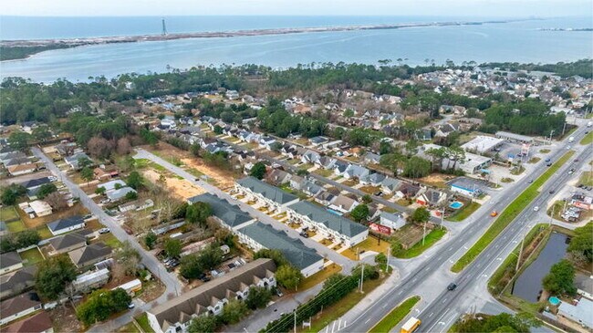 Building Photo - Affordable Luxury Townhome Rental New Construction Double Master Units Great for Roommates