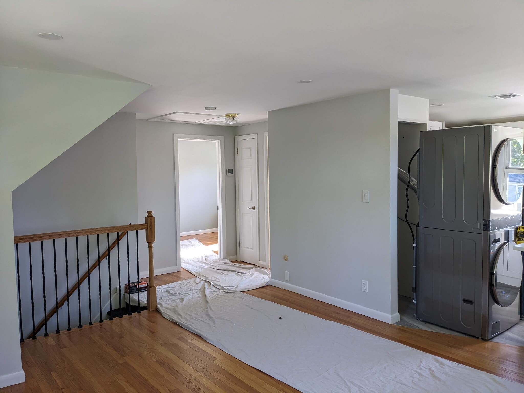 Building Photo - 107 3rd St