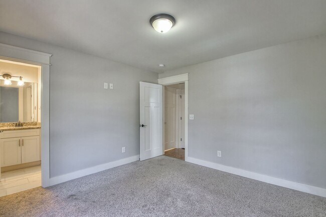 Building Photo - Great East Nashville 3BR Home