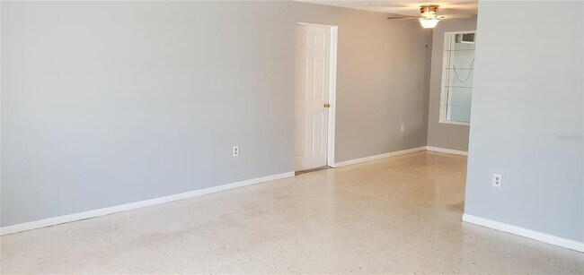 Building Photo - 4626 Hunter Ridge Dr