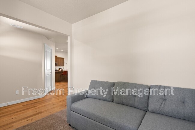 Building Photo - 1824 E Ringneck St