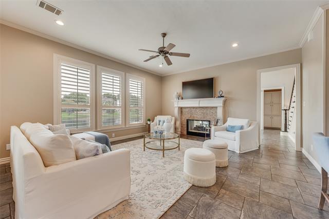 Building Photo - 704 Kleberg Ct