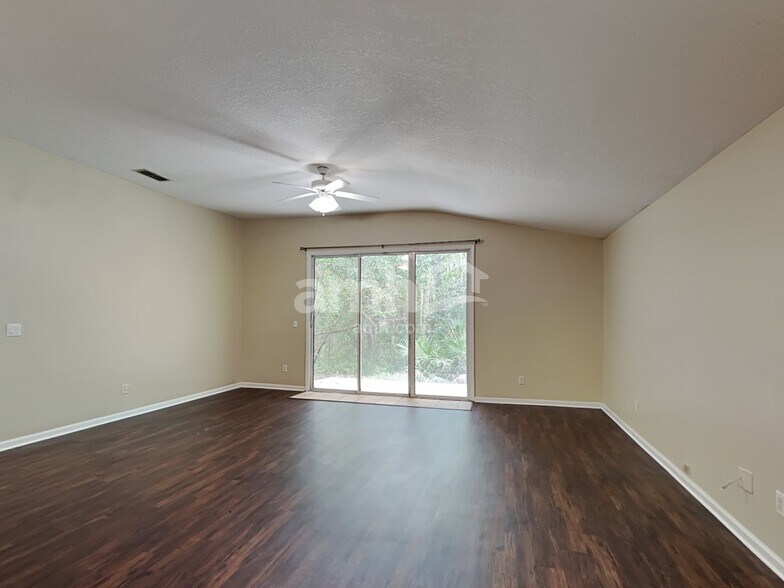Building Photo - 10909 Acorn Park Ct