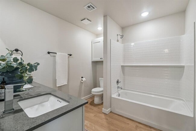 Building Photo - 19511 Molly Dr