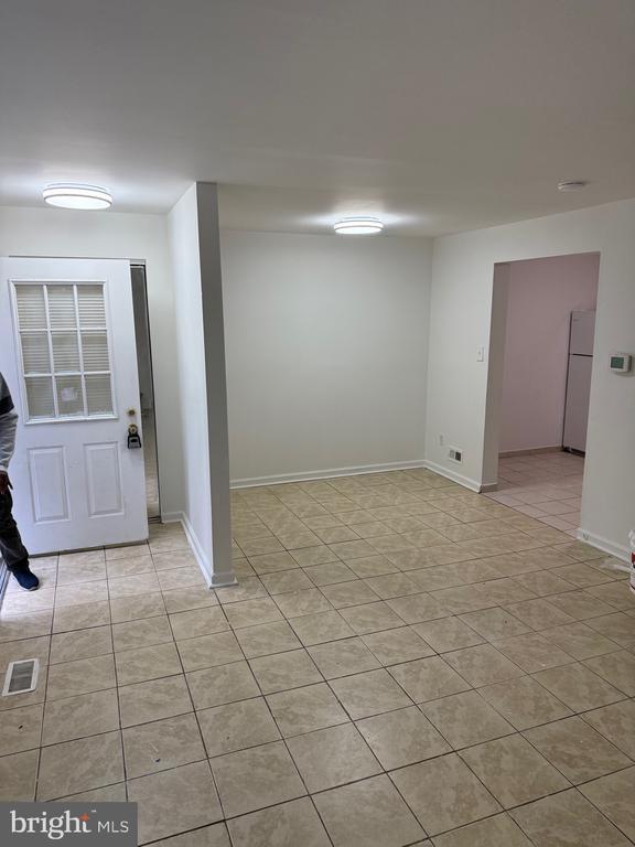 Building Photo - 9753 Whiskey Run