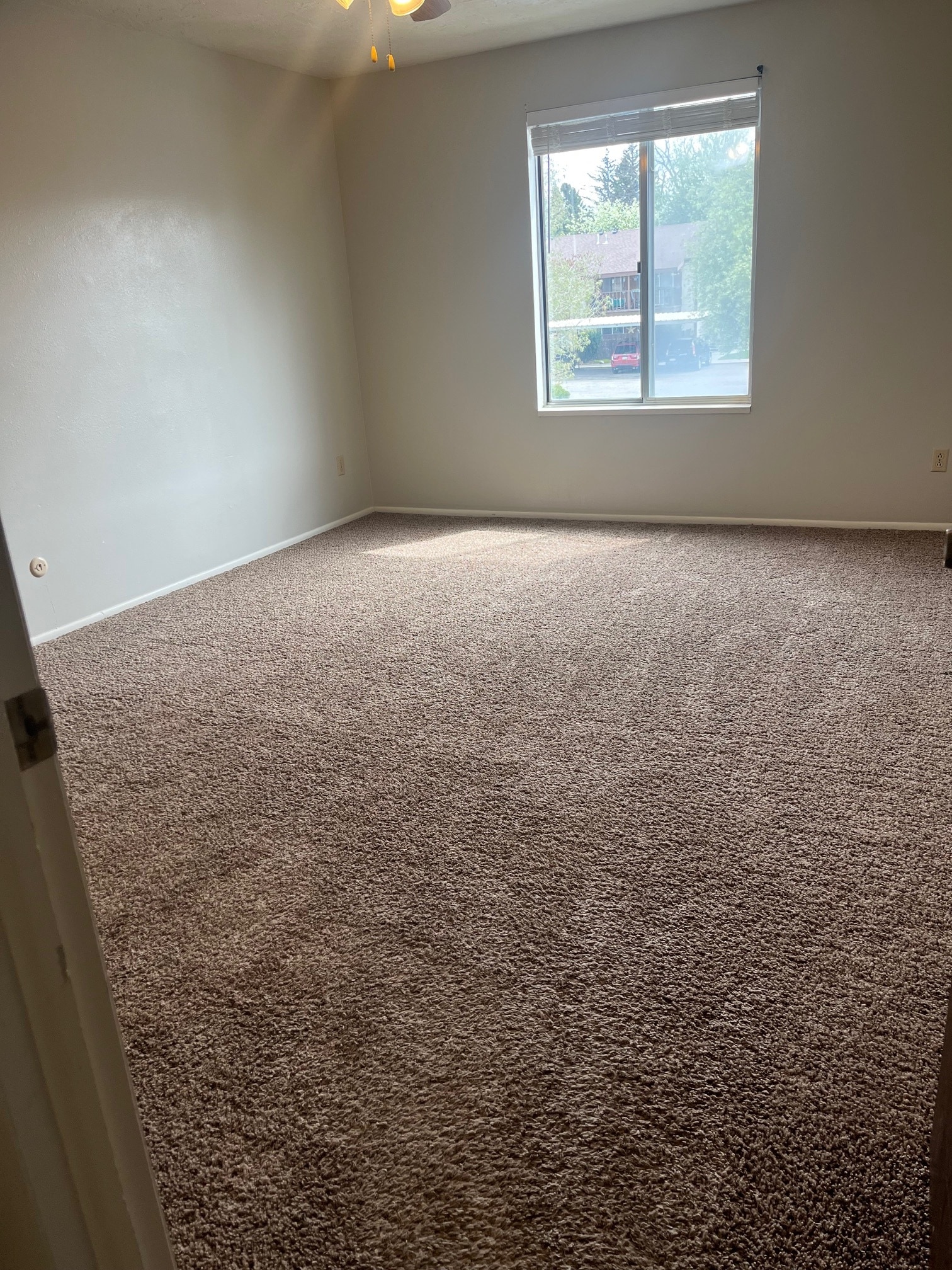 Building Photo - 1460 Vega Cir