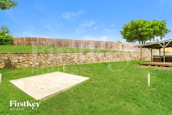 Building Photo - 1118 Cedar Ridge Ln