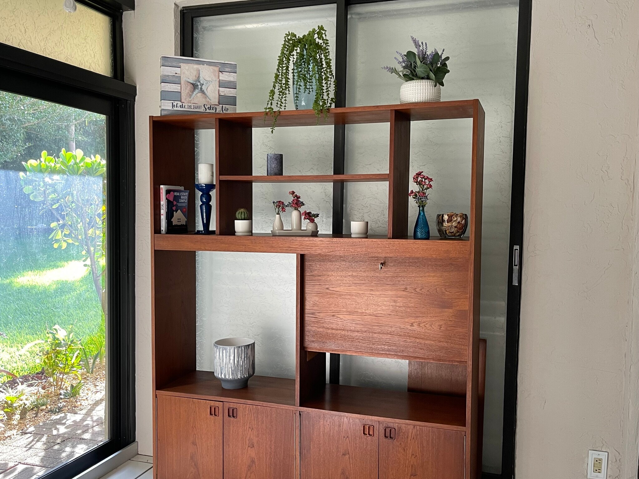 Building Photo - 7942 Lexington Club Blvd