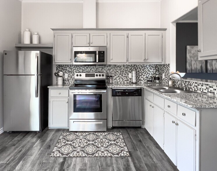 Primary Photo - Waterstone Place Apartments