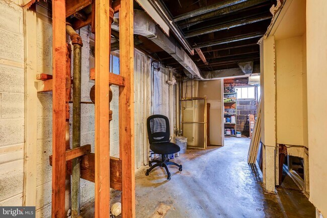 Building Photo - 2809 Pierpont St