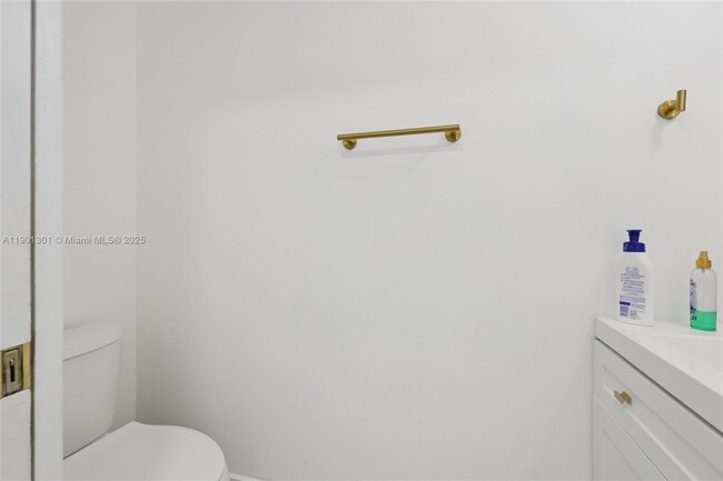 Building Photo - 14804 SW 155th Pl