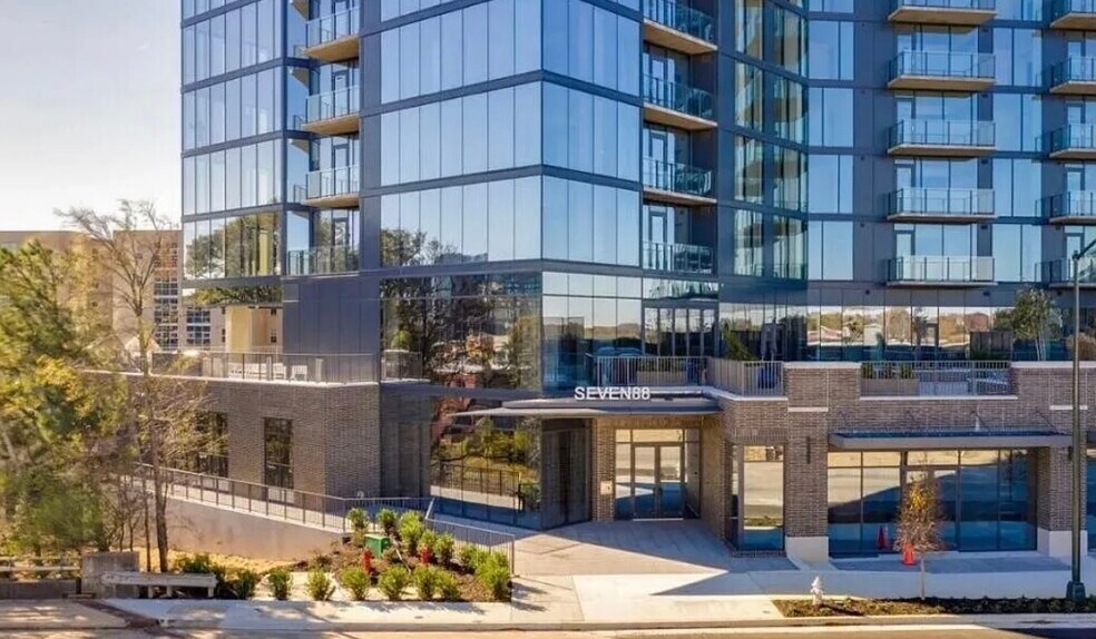 Building Photo - 788 W Marietta St NW