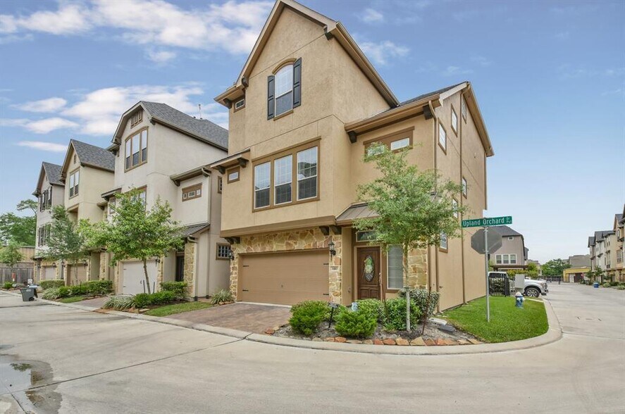 Primary Photo - 1410 Upland Orchard Dr