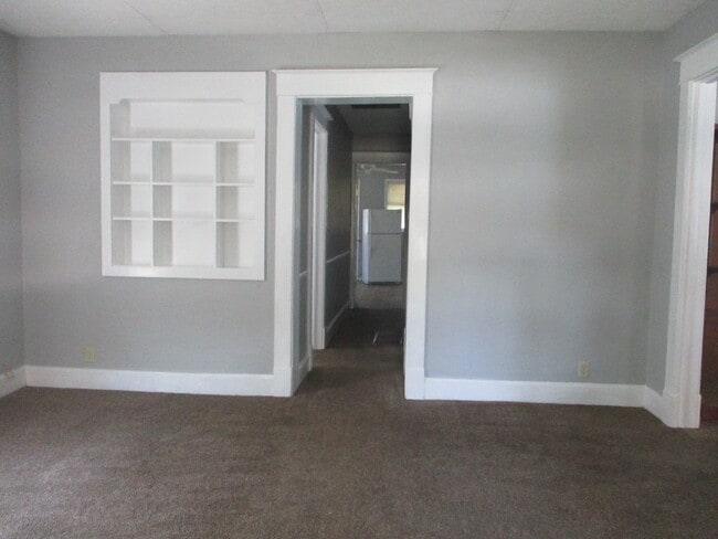 Building Photo - 331 S 18th St