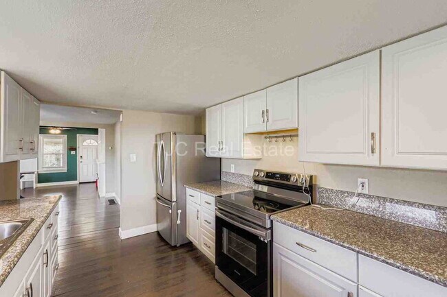 Building Photo - 1253 Uinta St