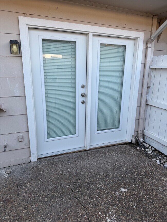 Building Photo - 8321 Nairn St