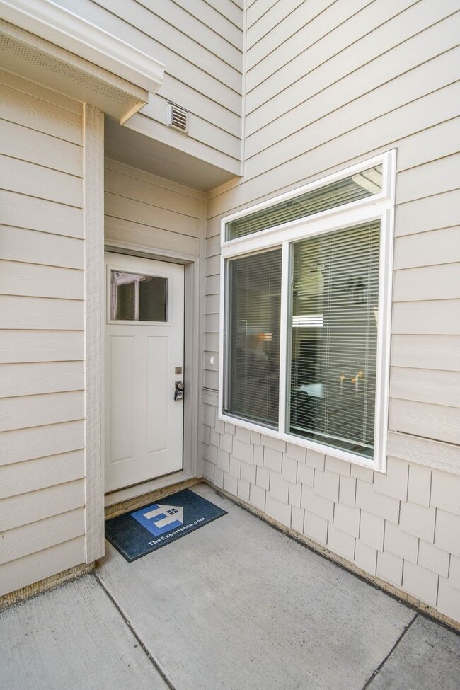 Building Photo - 8142 E Tencate Pl
