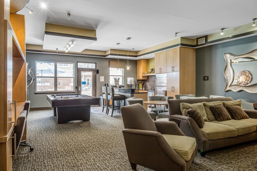 Building Photo - 3000 Vanderbilt Pl