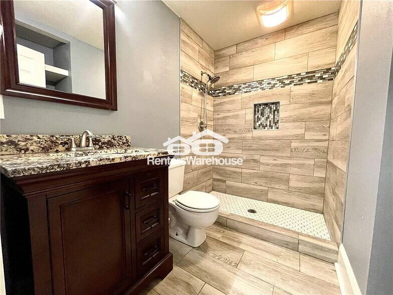 Building Photo - 5810 Francis Ave