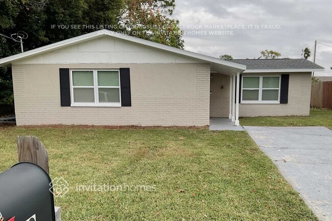 Building Photo - 15740 Sea Pines Dr