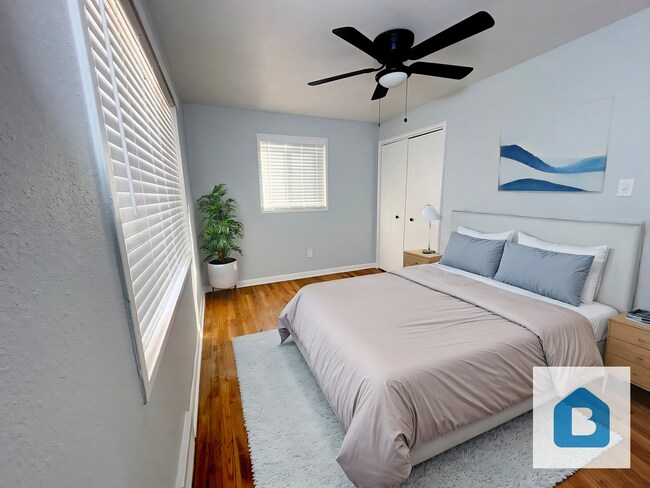 Building Photo - 449 Glen View Ct