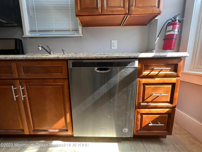 Building Photo - 39 Railroad Ave