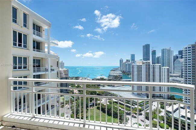 Building Photo - 888 Brickell Key Dr